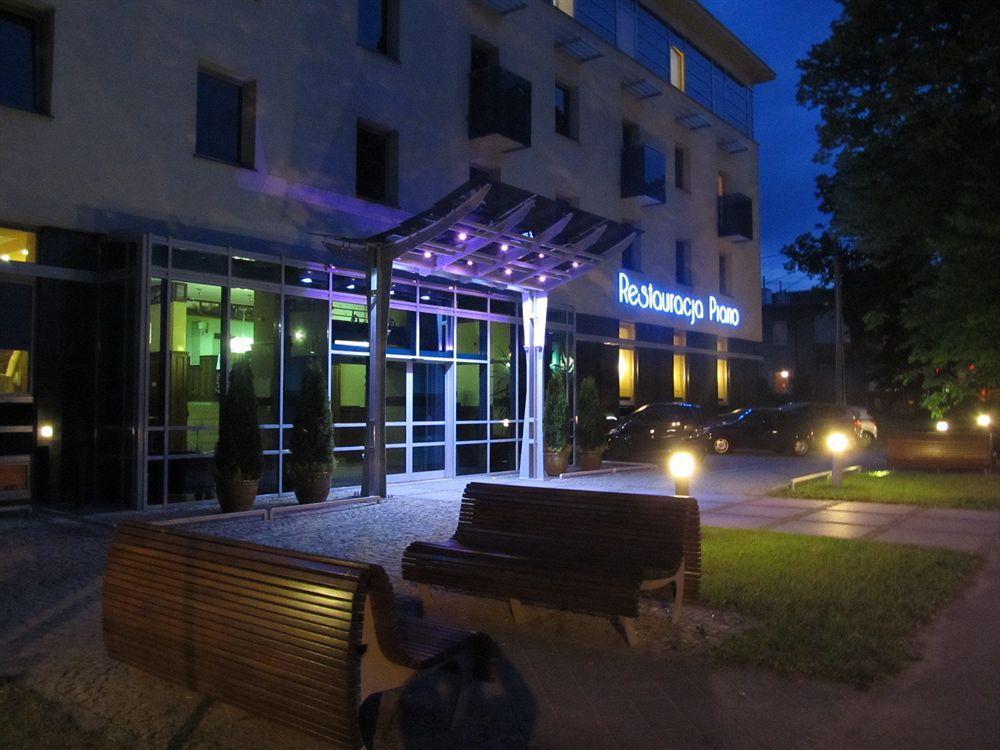 Chopin Hotel Pruszcz Gdanski Exterior photo